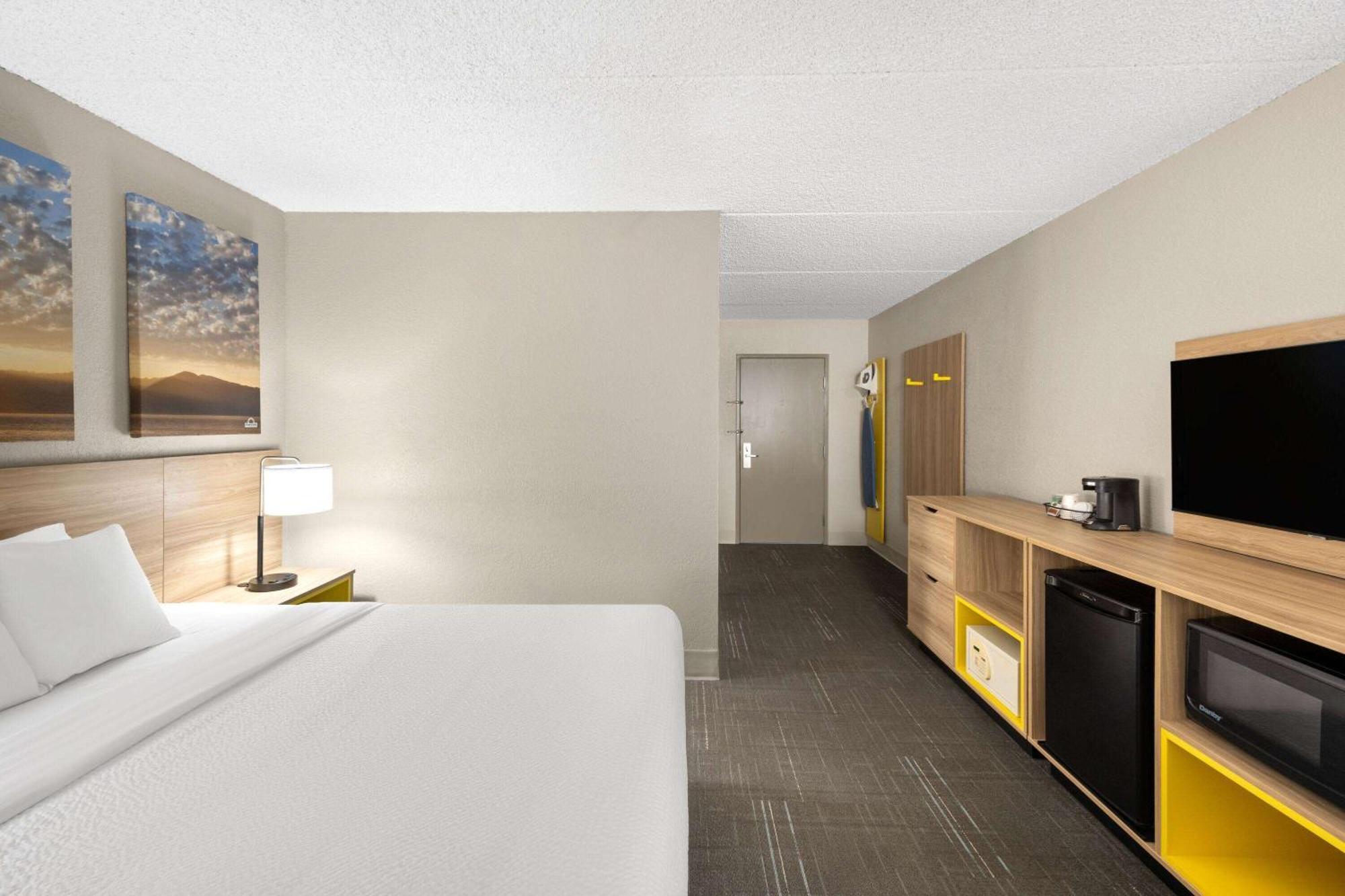 Days Inn & Suites By Wyndham Bozeman Esterno foto