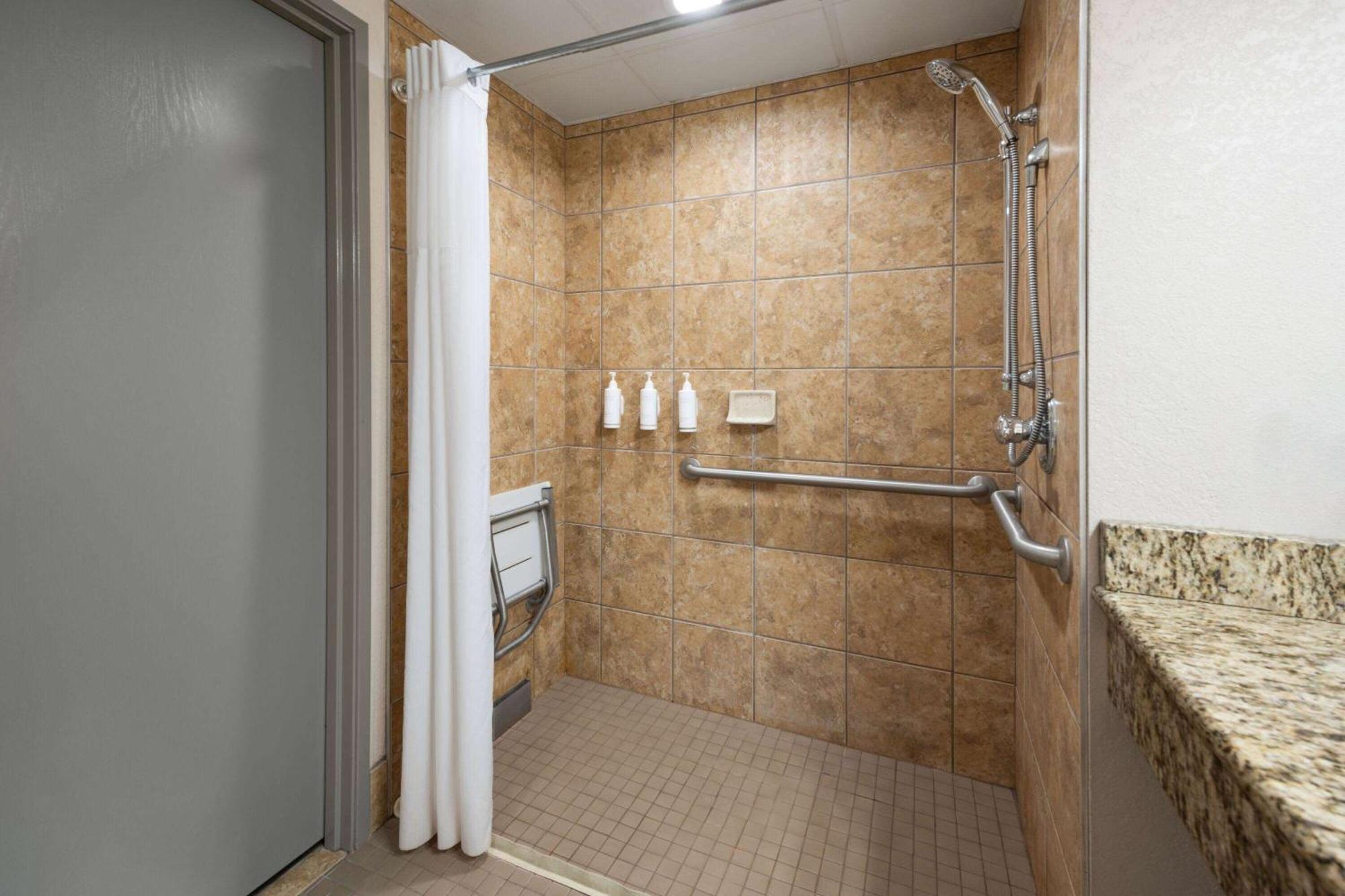 Days Inn & Suites By Wyndham Bozeman Esterno foto