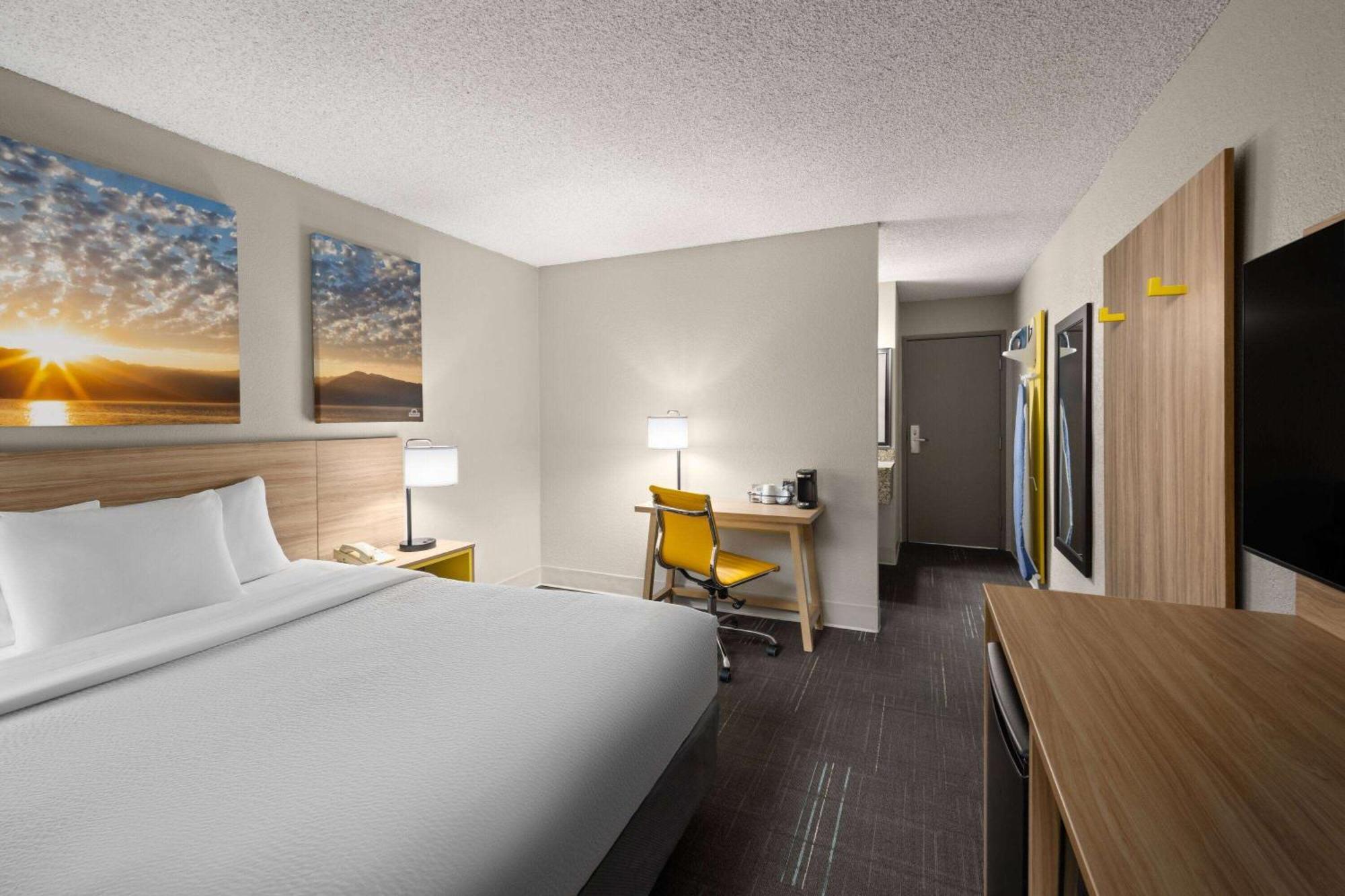 Days Inn & Suites By Wyndham Bozeman Esterno foto