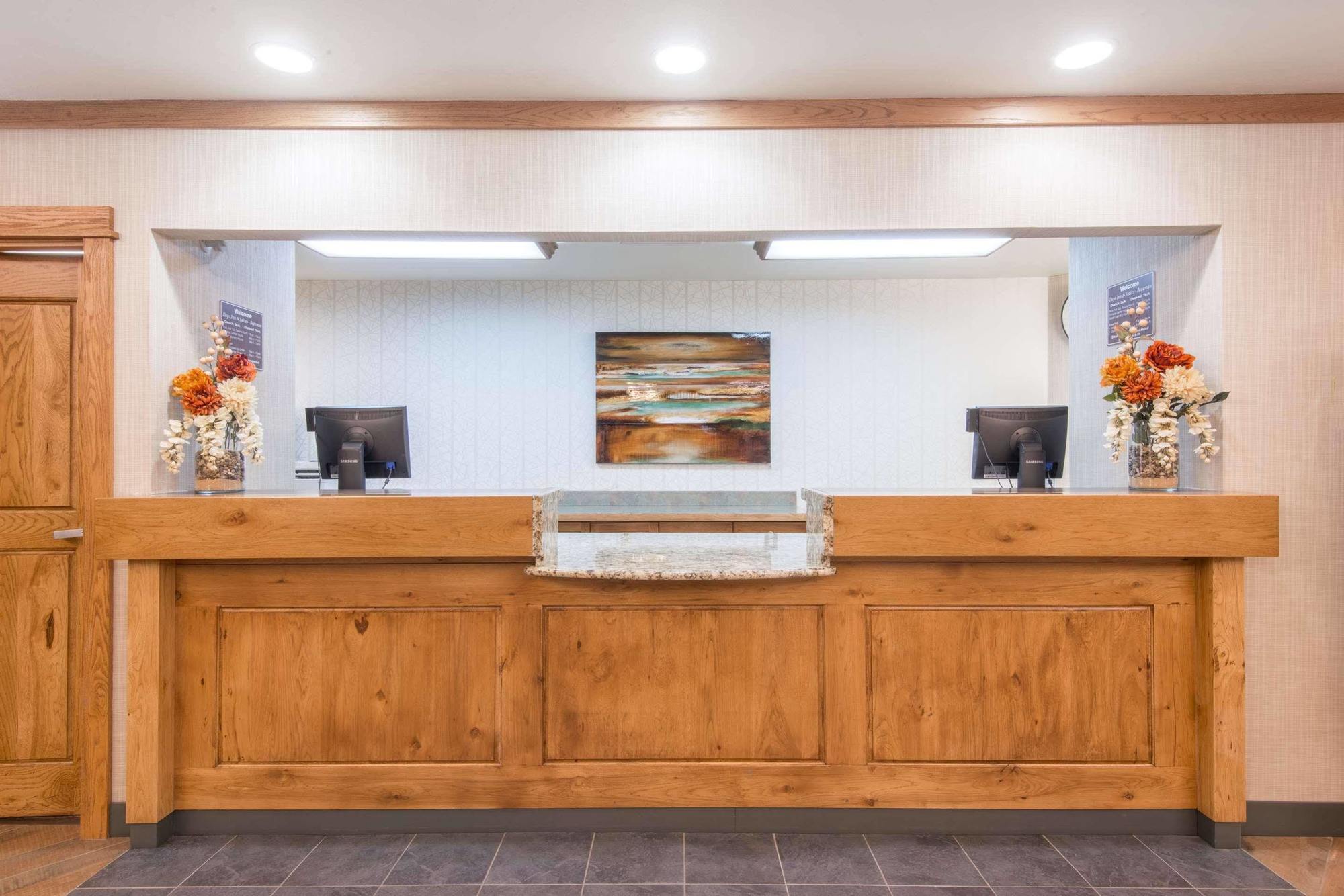 Days Inn & Suites By Wyndham Bozeman Esterno foto