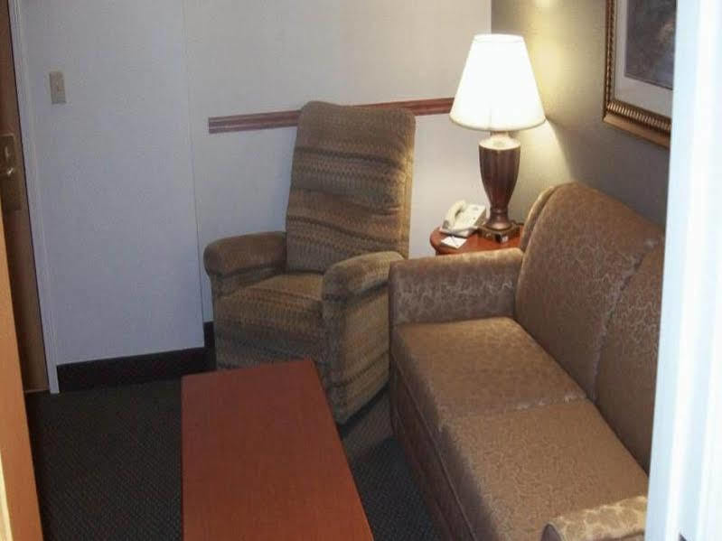 Days Inn & Suites By Wyndham Bozeman Esterno foto